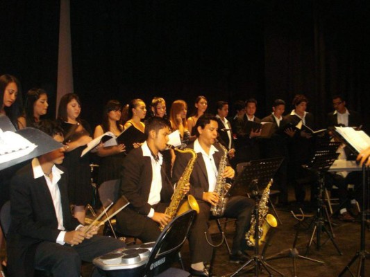 La escuela de música Allegro y el grupo E’tnca darán gran concierto hoy