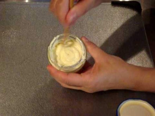 Hombres imponen moda blanqueándose sus partes íntimas en Tailandia