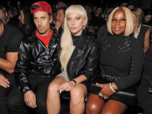 NEW YORK, NY - SEPTEMBER 12: (L-R) Steven Klein, Lady Gaga and Mary J. Blige attend the Alexander Wang Spring 2016 fashion show during New York Fashion Week at Pier 94 on September 12, 2015 in New York City. Craig Barritt/Getty Images/AFP