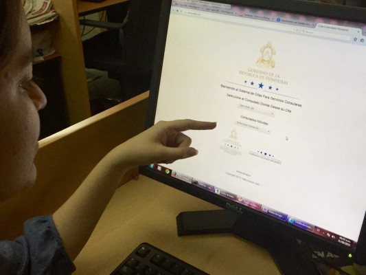 Consulados: hondureños en EUA pueden pedir citas vía web