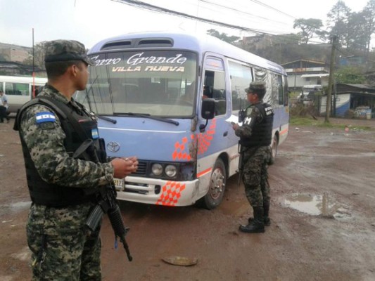 Militares inspecionan buses en terminales de Tegucigalpa