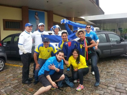 Hondureños ponen la fiesta en Curitiba