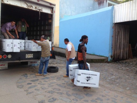 Entre hoy y mañana distribuirán urnas en municipios de Colón, Atlántida y Copán