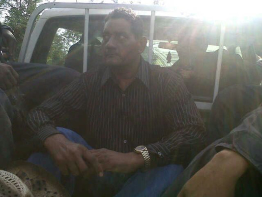 Con varias armas lo capturan en Olancho