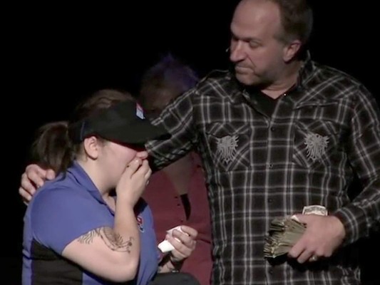 El conmovedor 'milagro' para una repartidora de pizza