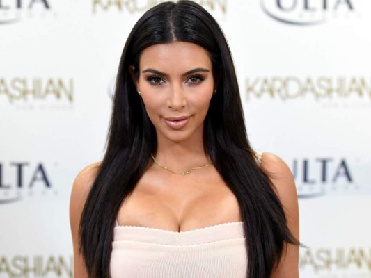 La polémica foto topless de Kim tomada por su hija North