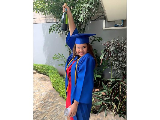 Seniors 2020 de Macris listos para su graduación