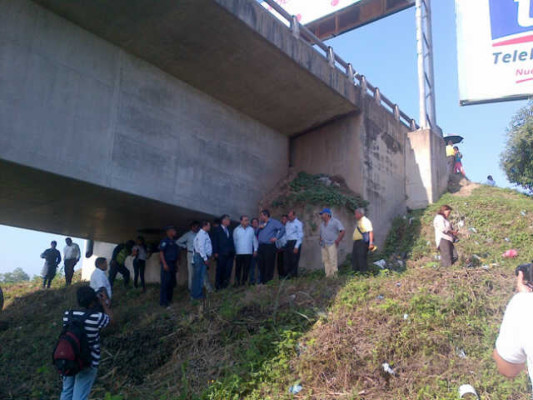 Embajador de Japón inspecciona trabajos en puente La Amistad