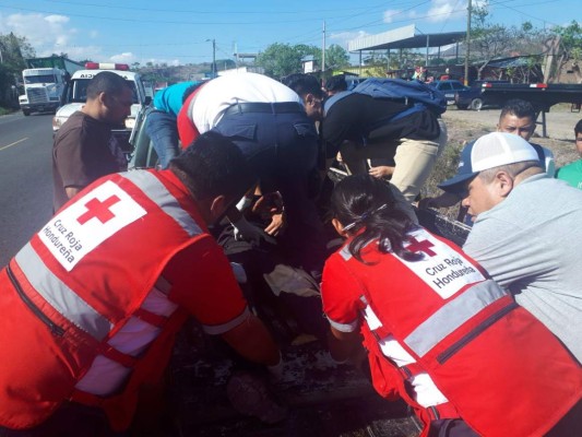 Un menor de edad, la cuarta víctima de accidente entre ambulancia y camión
