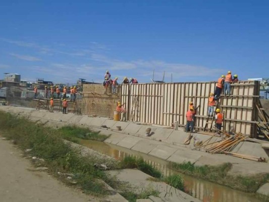 Perú pide explicación por muro que Ecuador erige en frontera común