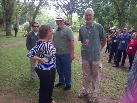 Honduras: Liberan a seis guaras rojas en Copán Ruinas