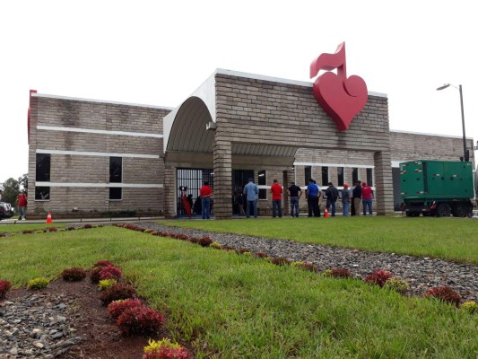 Centro Teletón de La Esperanza tendrá área especializada en terapia de niños