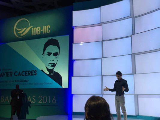 Hondureño de 17 años presenta su proyecto en asamblea del BID