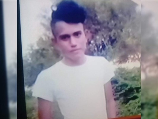 'Quiero enterrar a mi hijo aquí. Quiero que me ayuden': padre de hondureño muerto en México