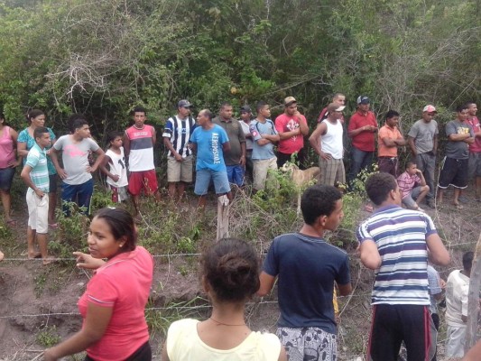 Horror: Hallan semi enterrada a jovencita el día de su cumpleaños