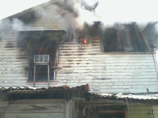 Hondureño muere calcinado en su casa de La Lima, Cortés