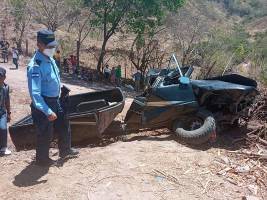 Familia se salva de morir en accidente de tránsito en Texiguat