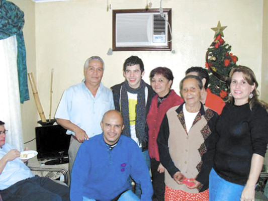 Archuleta se encuentra feliz en Honduras