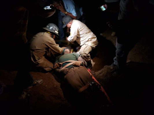 Rescatan a joven obrero que llevaba cuatro horas soterrado en Tocoa, Colón