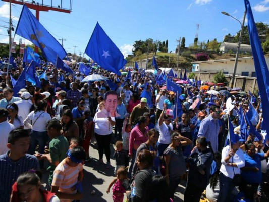 'Quiero pedirles que me den su apoyo': Presidente Hernández