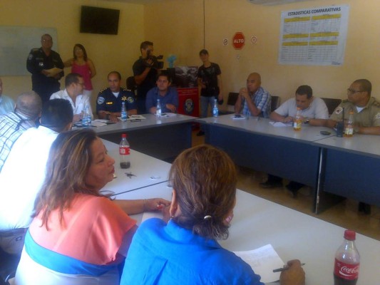 Tránsito y Transporte prometen poner en orden a motoristas