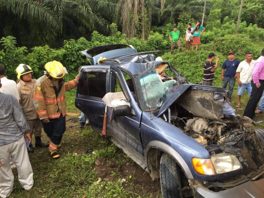 Padre e hijo mueren en accidente en la CA-13