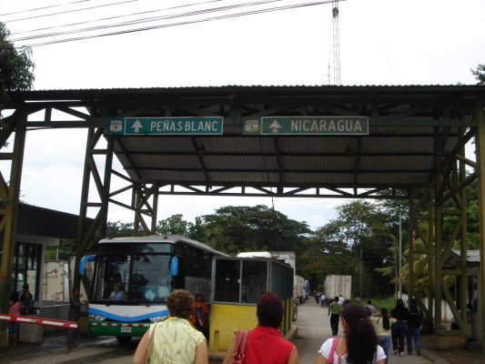 Atraso en frontera causa pérdida de $20 millones