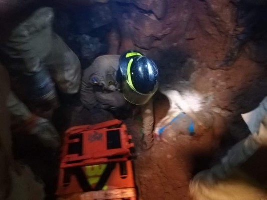 Alud de tierra deja dos muertos y dos heridos en Tegucigalpa