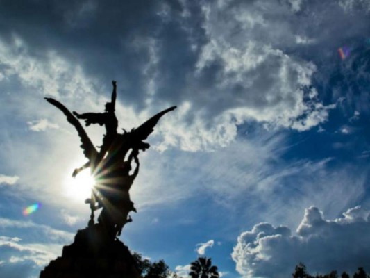 Meteorólogos creen que el sol y la humedad podrían diezmar el COVID-19&nbsp;&nbsp;