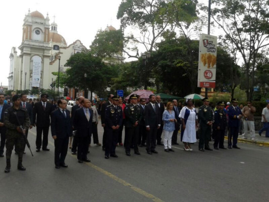 Honduras celebra con desfiles los 192 años de su independencia