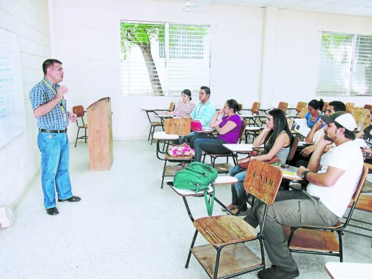 Dos universidades extranjeras operan sin permisos en hoteles de Honduras