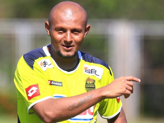 Sergio Mendoza: 'No me gustó el arbitraje, fue muy localista'