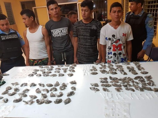 Capturan en San Manuel a 4 jóvenes con supuesta droga