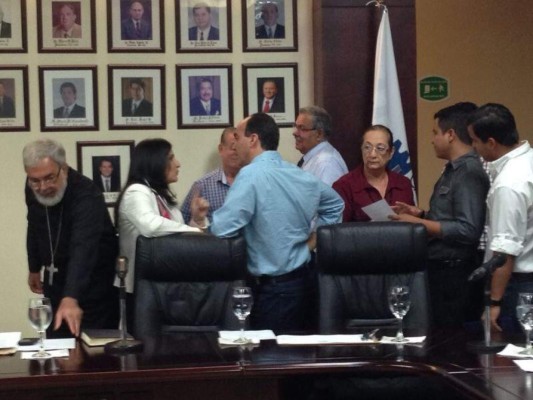 Gobierno entregará L60 millones para continuar construcción del penal sampedrano