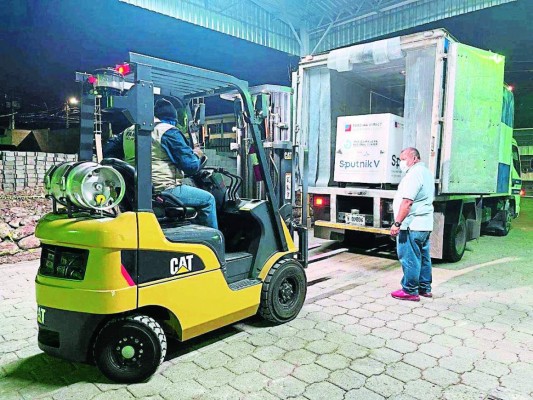 Por terminación de cédula aplicarán Sputnik en la capital