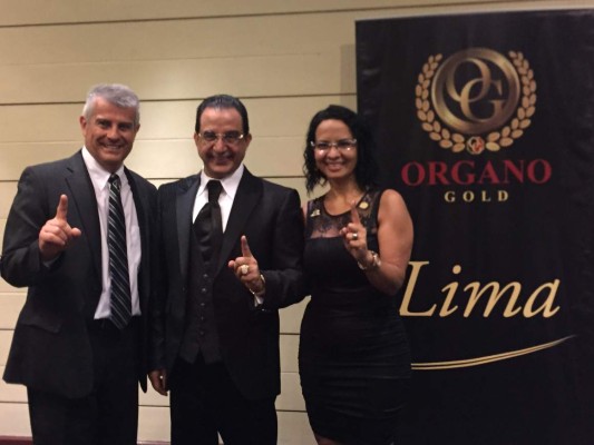 Experto diserta sobre las redes del marketing