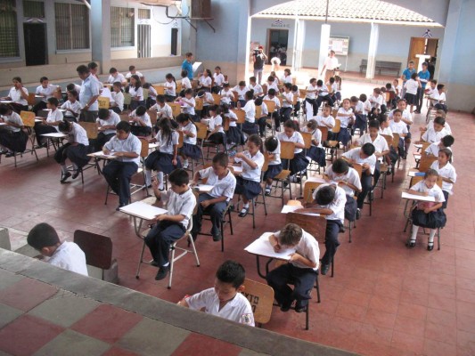 Alumnos de Comayagua logran índice académico de 84.5%