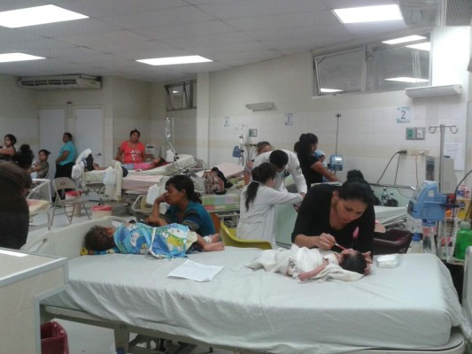 Desbordados por la chikungunya hospitales capitalinos