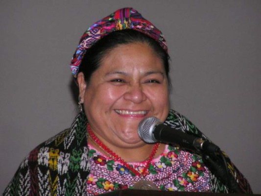 Menchú atribuye su derrota a compra de votos