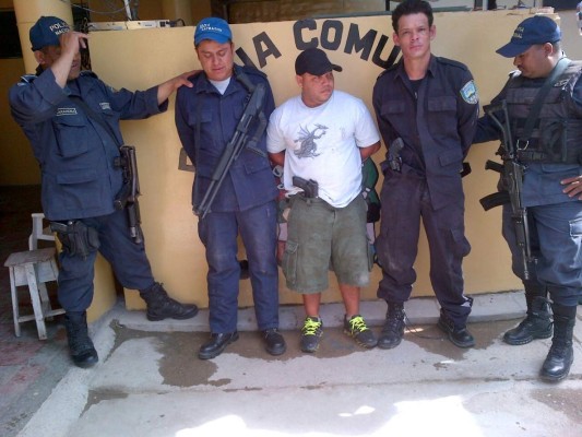 Capturan a tres falsos policías en Talanga, Francisco Morazán