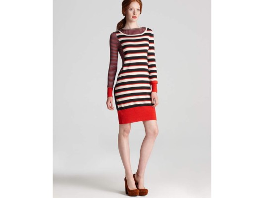 Las rayas dominan el armario de hoy