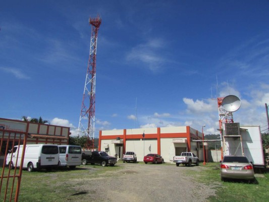 Hondutel vuelve a caer en un bache financiero