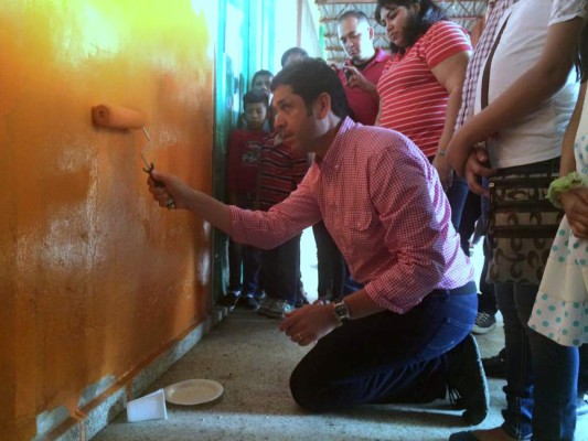 Liberales llevan ayuda a más de tres mil familias de Cabañas