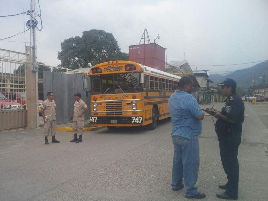 En asalto a bus matan a pasajero en el norte de Honduras