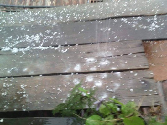 Granizo y tormentas eléctricas azotan la capital de Honduras