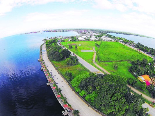 Alcaldía de Puerto Cortés se alista para construir muelle de cruceros