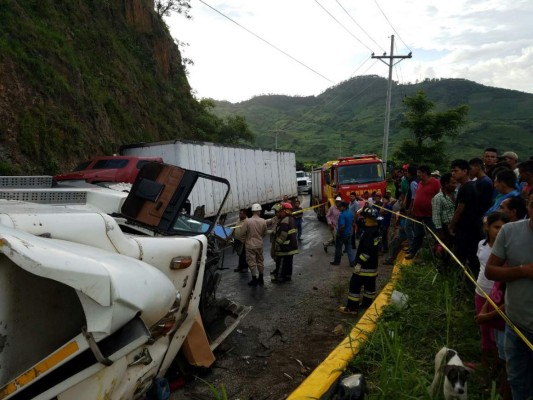 Fallece salvadoreño en accidente en carretera de Honduras