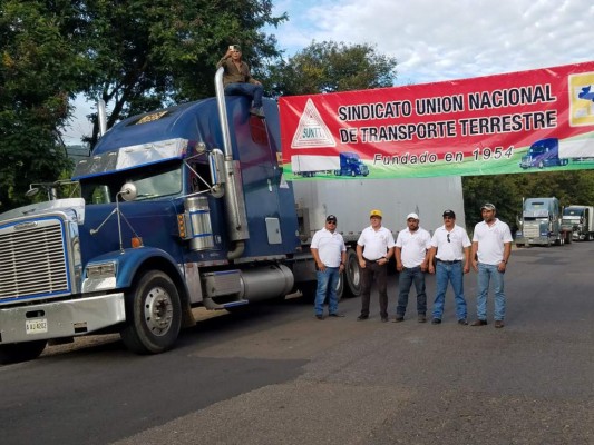 El transporte pesado se paraliza parcialmente en Honduras  