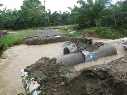 Honduras: Comunidades de Colón incomunicadas