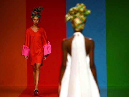 Ágatha Ruiz de la Prada, color y fantasía en 'tiempos de resistencia'